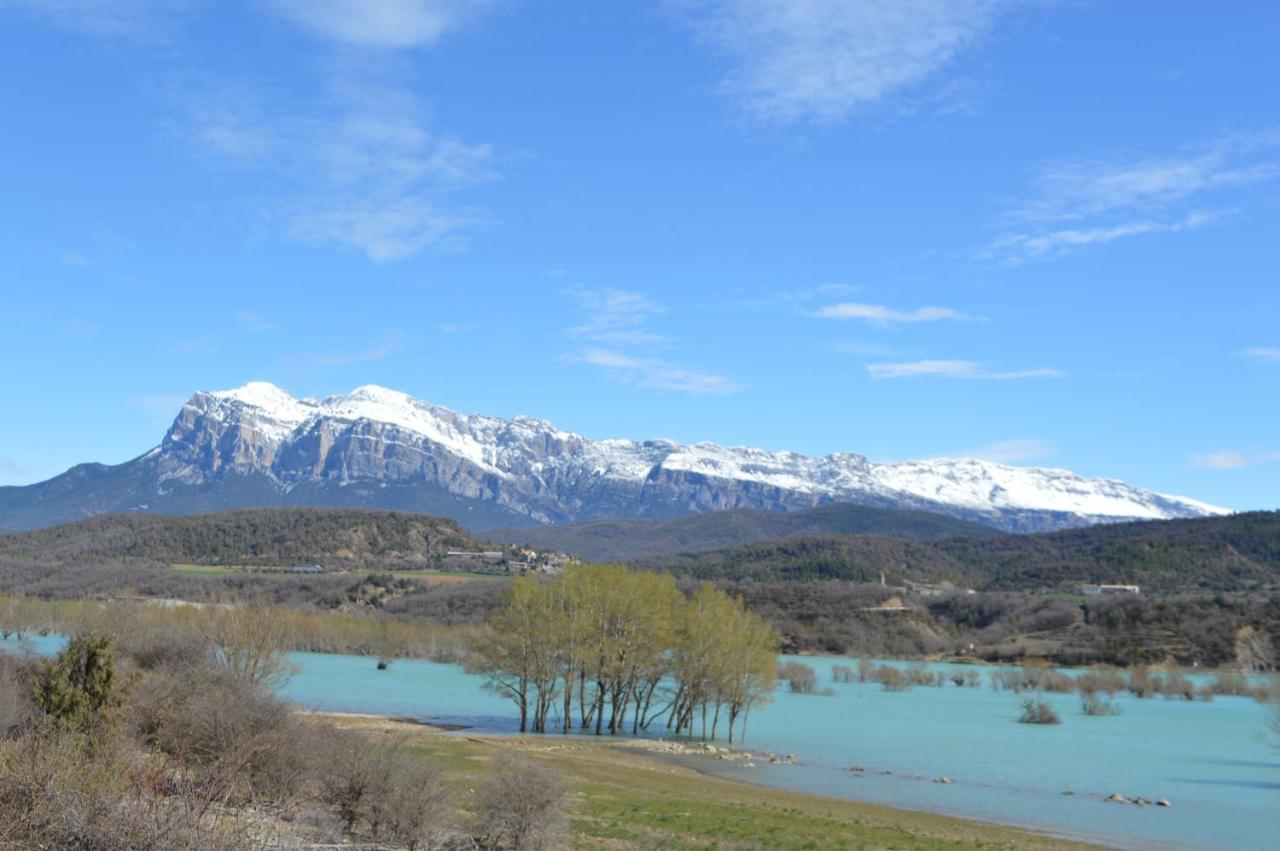 Guest House Ainsa Pirineos Bagian luar foto